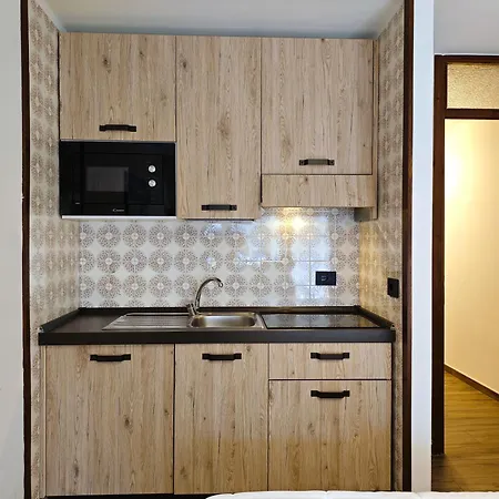 Hostdomus - Center Flat